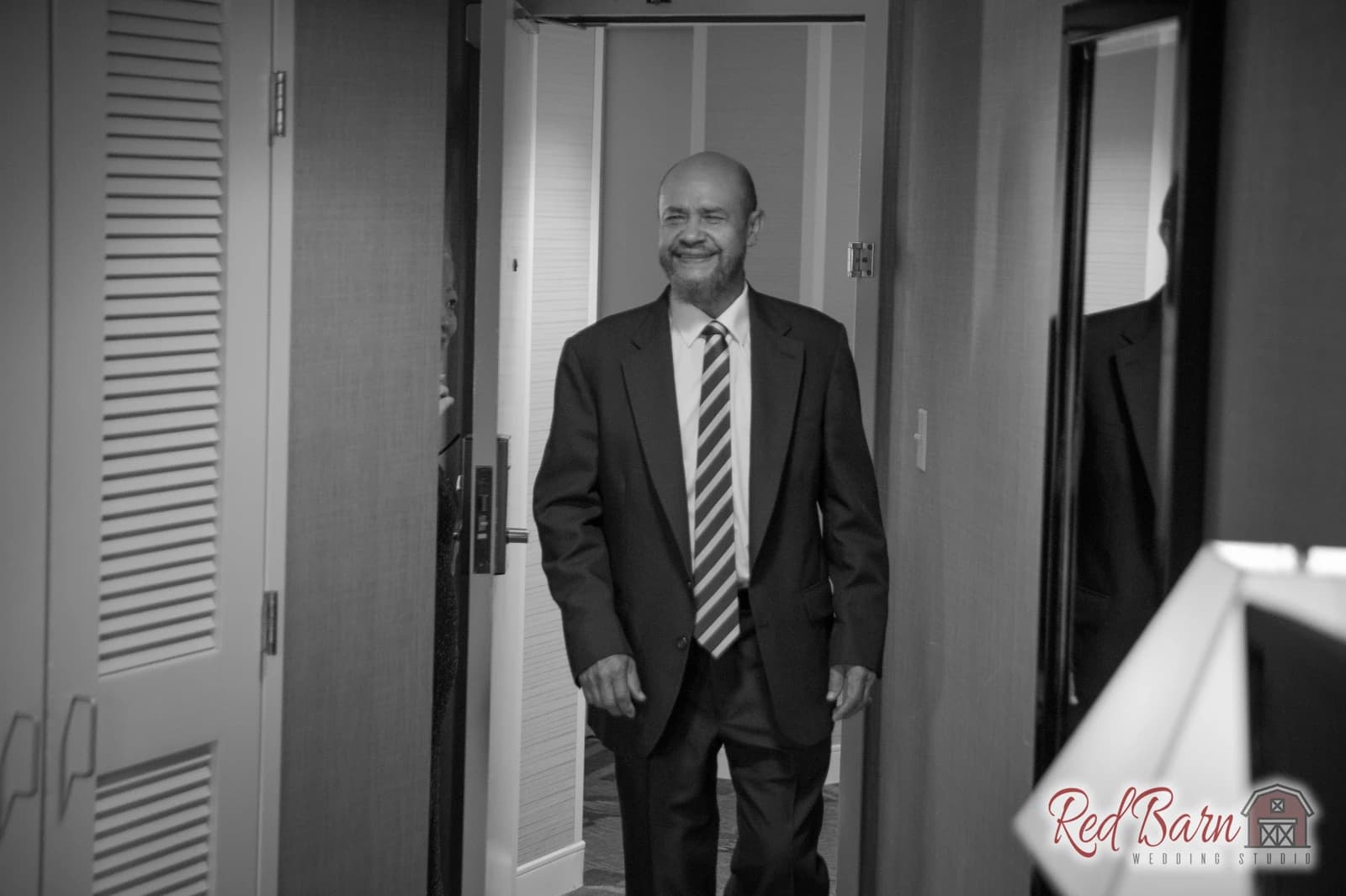 Sara and Michael - Eaglewood Resort, Itasca — photo 19