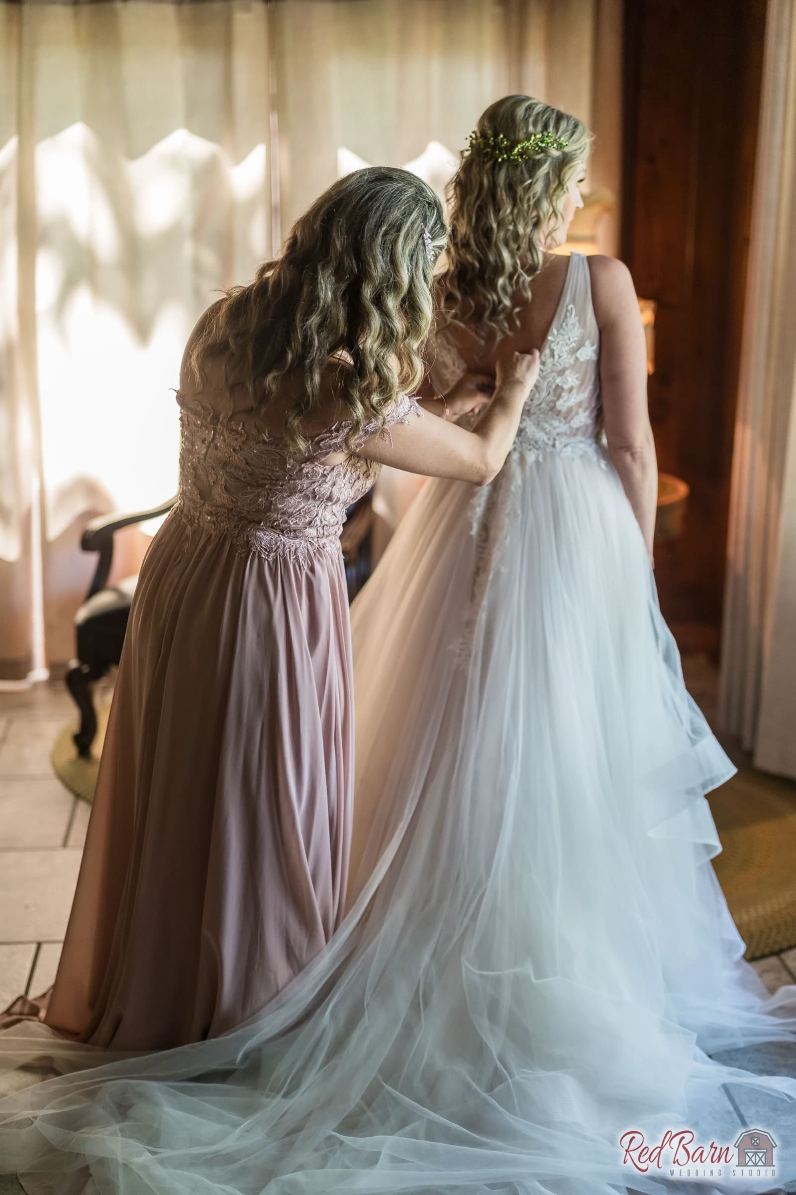 Heather and Brandon - Whispering Woods, Harvard IL — photo 9