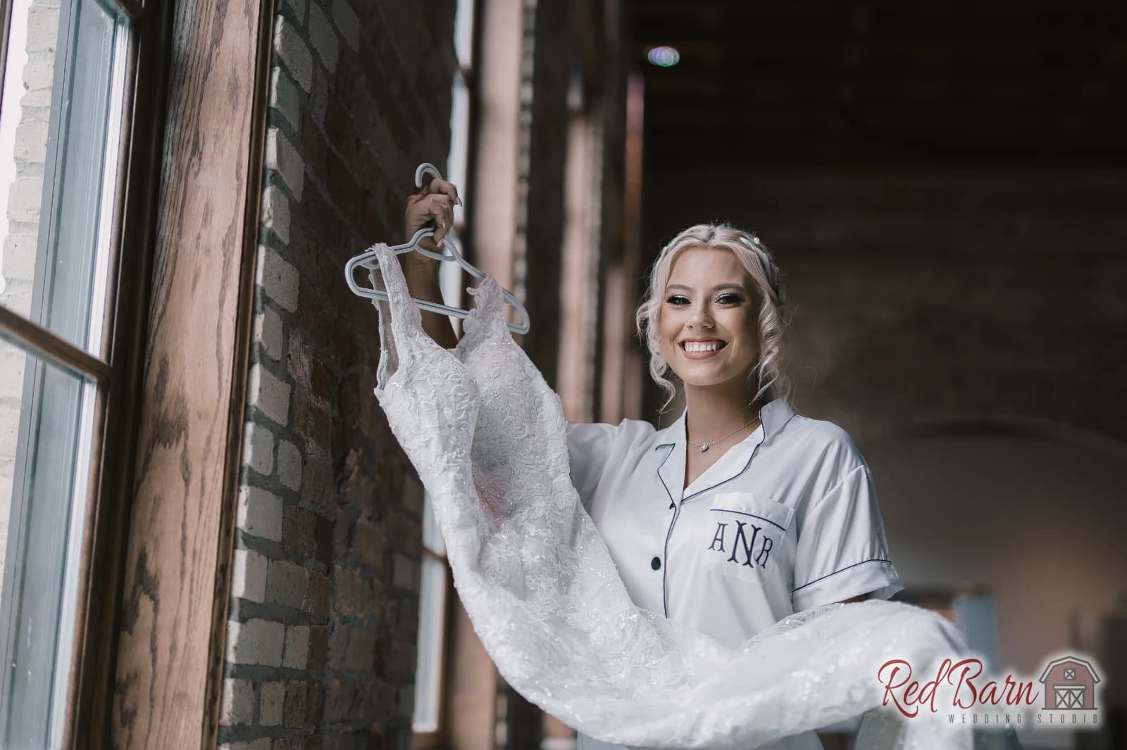 Amber and Jacob - The BRIX on the Fox, Carpentersville, IL — photo 28