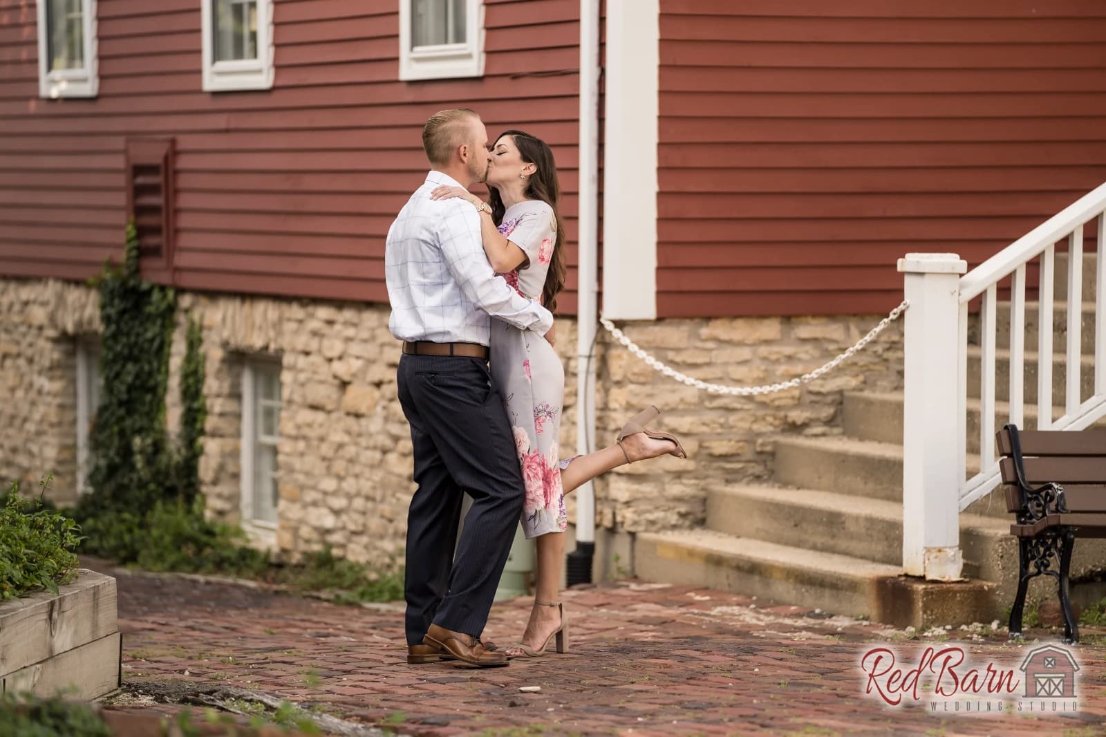 Lynette and Scott - Historic Downtown Long Grove, IL — photo 11