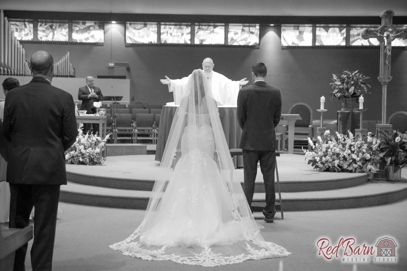 Sara and Michael - Eaglewood Resort, Itasca — photo 56