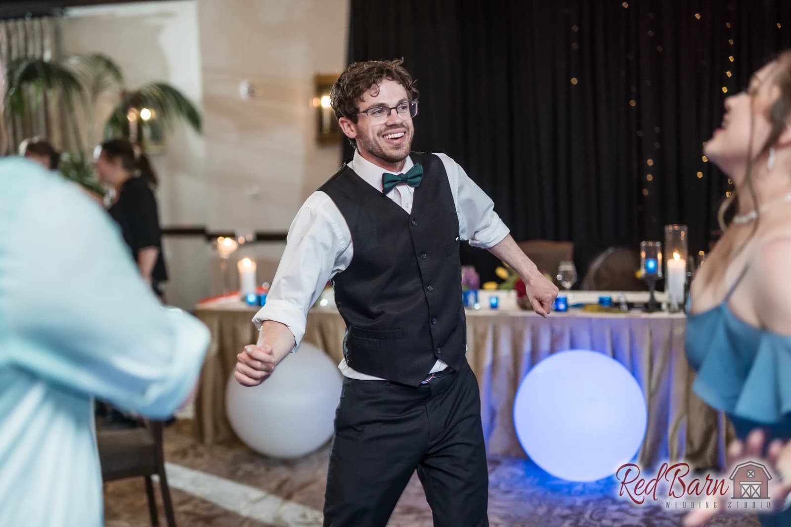 Emma and Dylan - Deer Path Inn, Lake Forest, IL  — photo 144