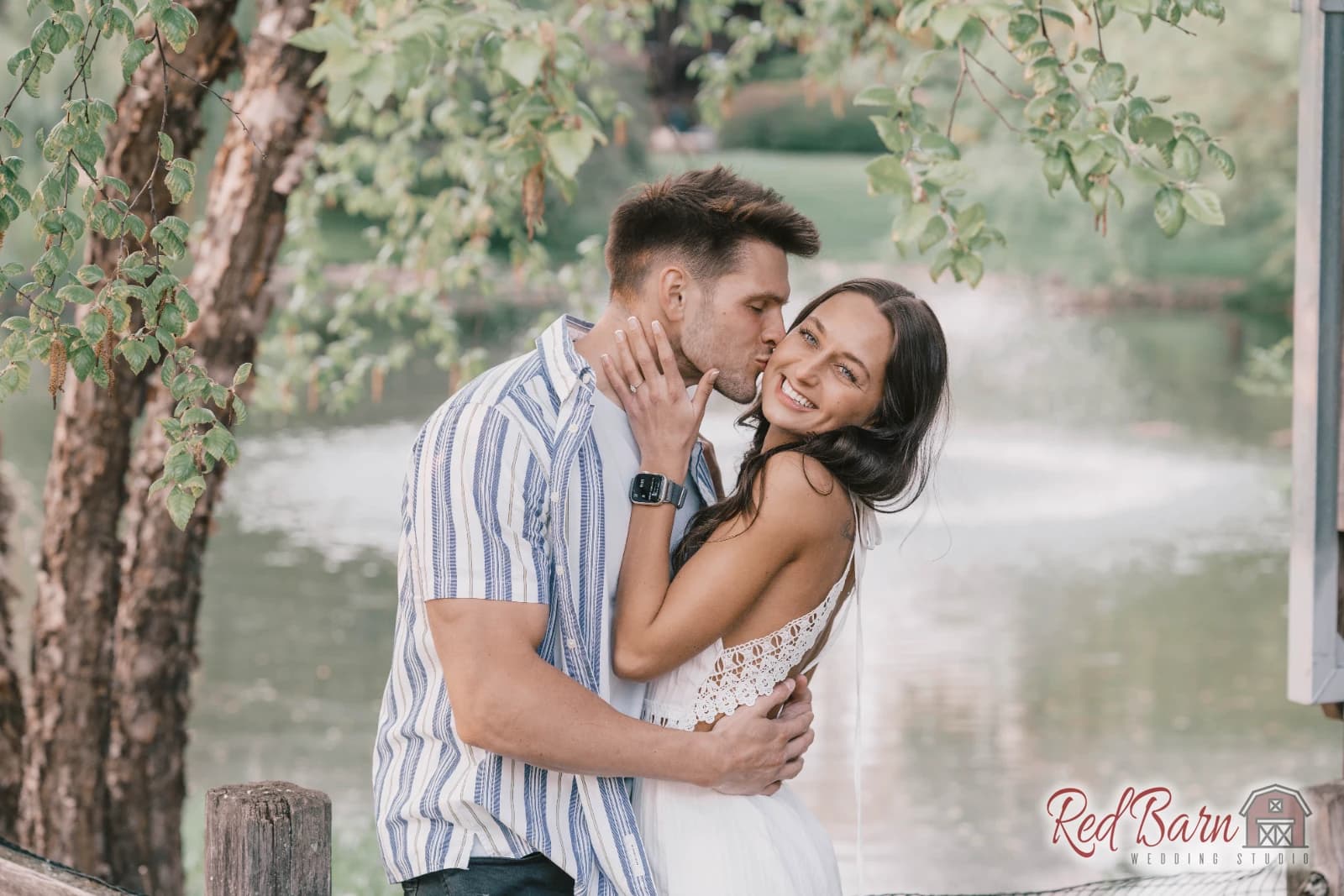Lindsey and Jonathan - Historic Downtown Long Grove, IL — photo 14