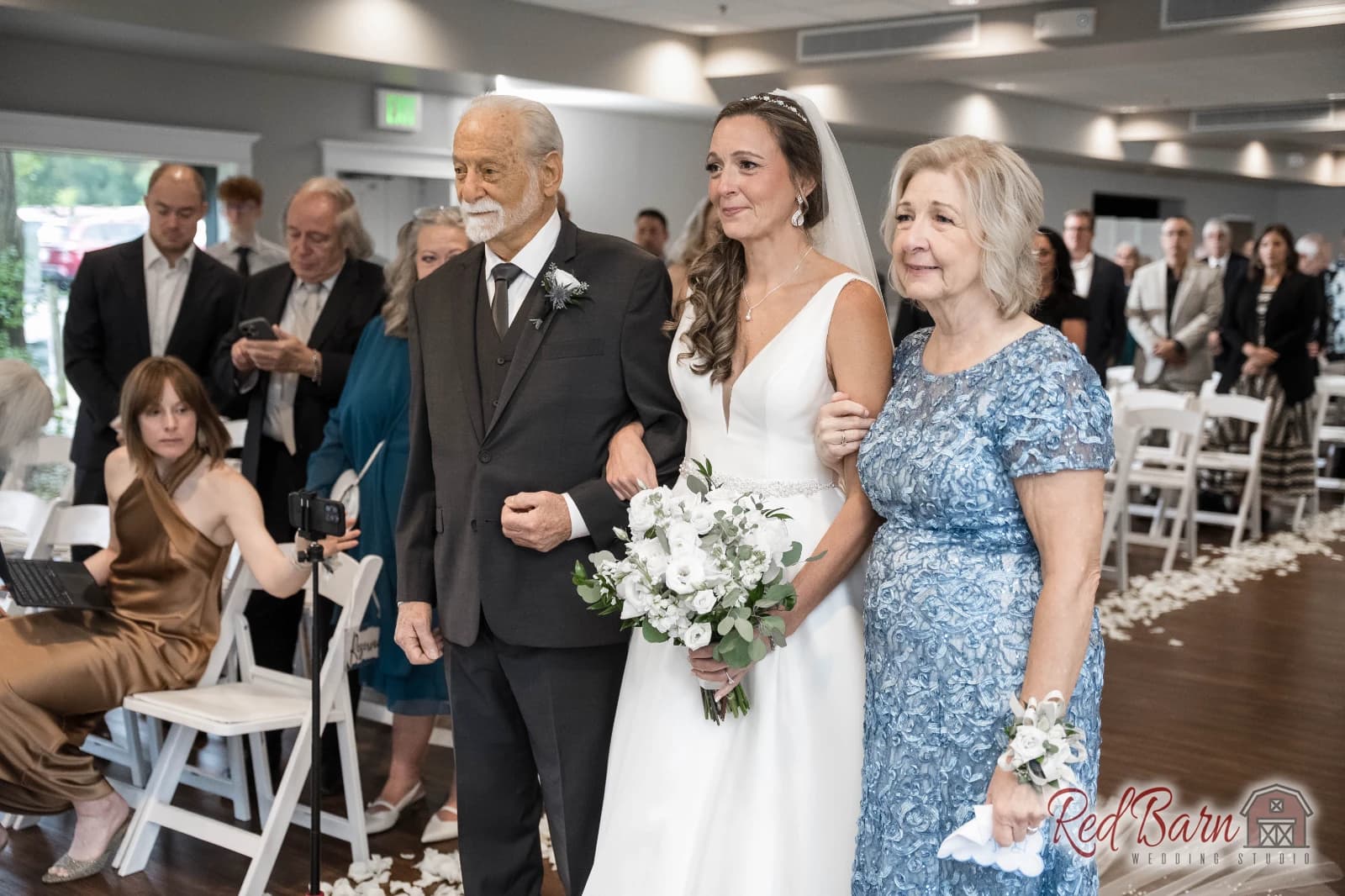 Amy and Nicholas - Fishermen`s Inn, Elburn IL — photo 44