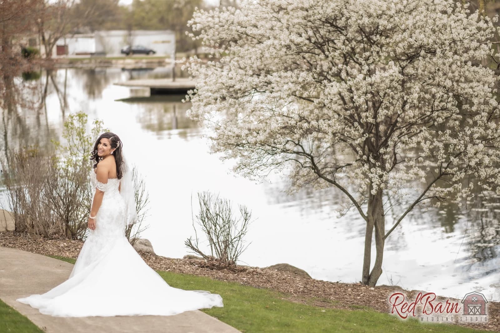 Adrian and Ryan - Hoosier Grove Barn, Streamwood IL — photo 59