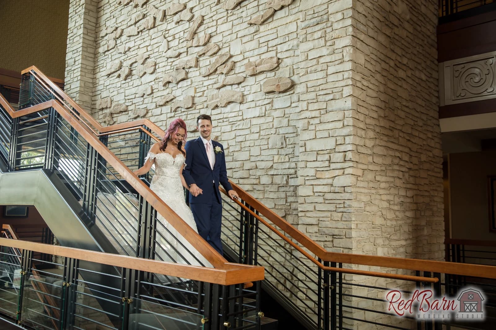 Sara and Michael - Eaglewood Resort, Itasca — photo 9