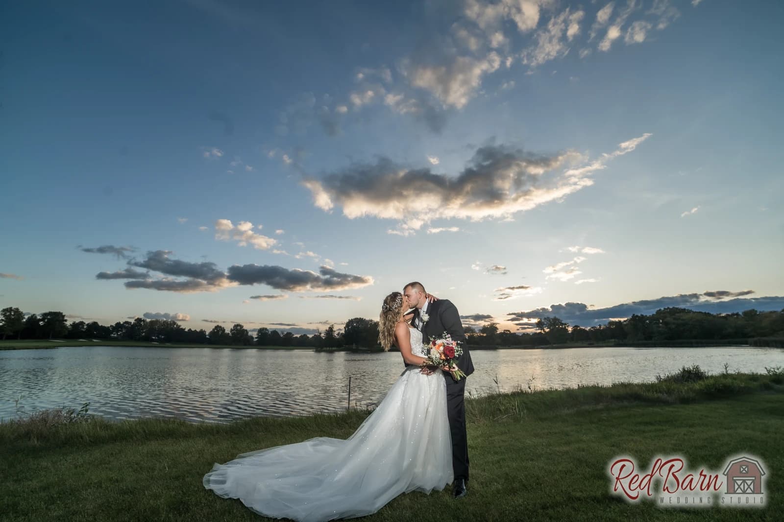 Elizabeth and Arthur - Kemper Lakes Golf Club, Kildeer IL — photo 110