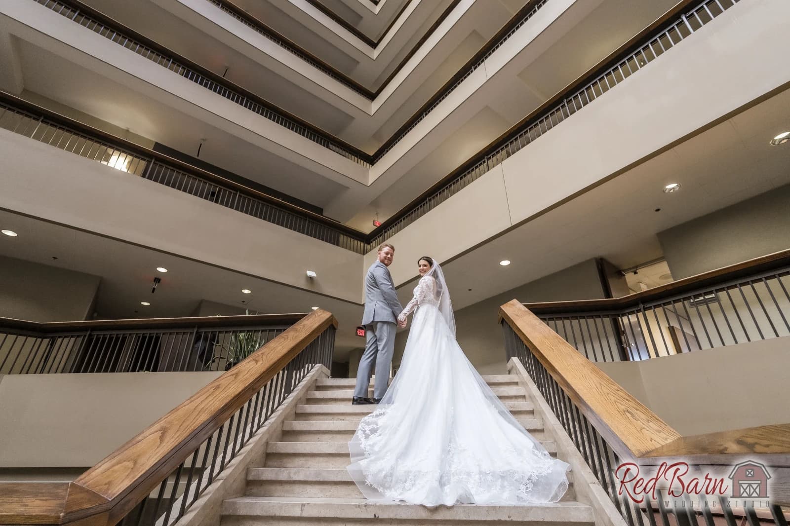 Emily and Jordan - Venuti's Banquet Hall, Addison IL — photo 27
