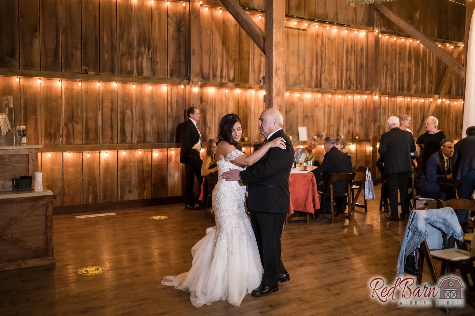 Adrian and Ryan - Hoosier Grove Barn, Streamwood IL — photo 79