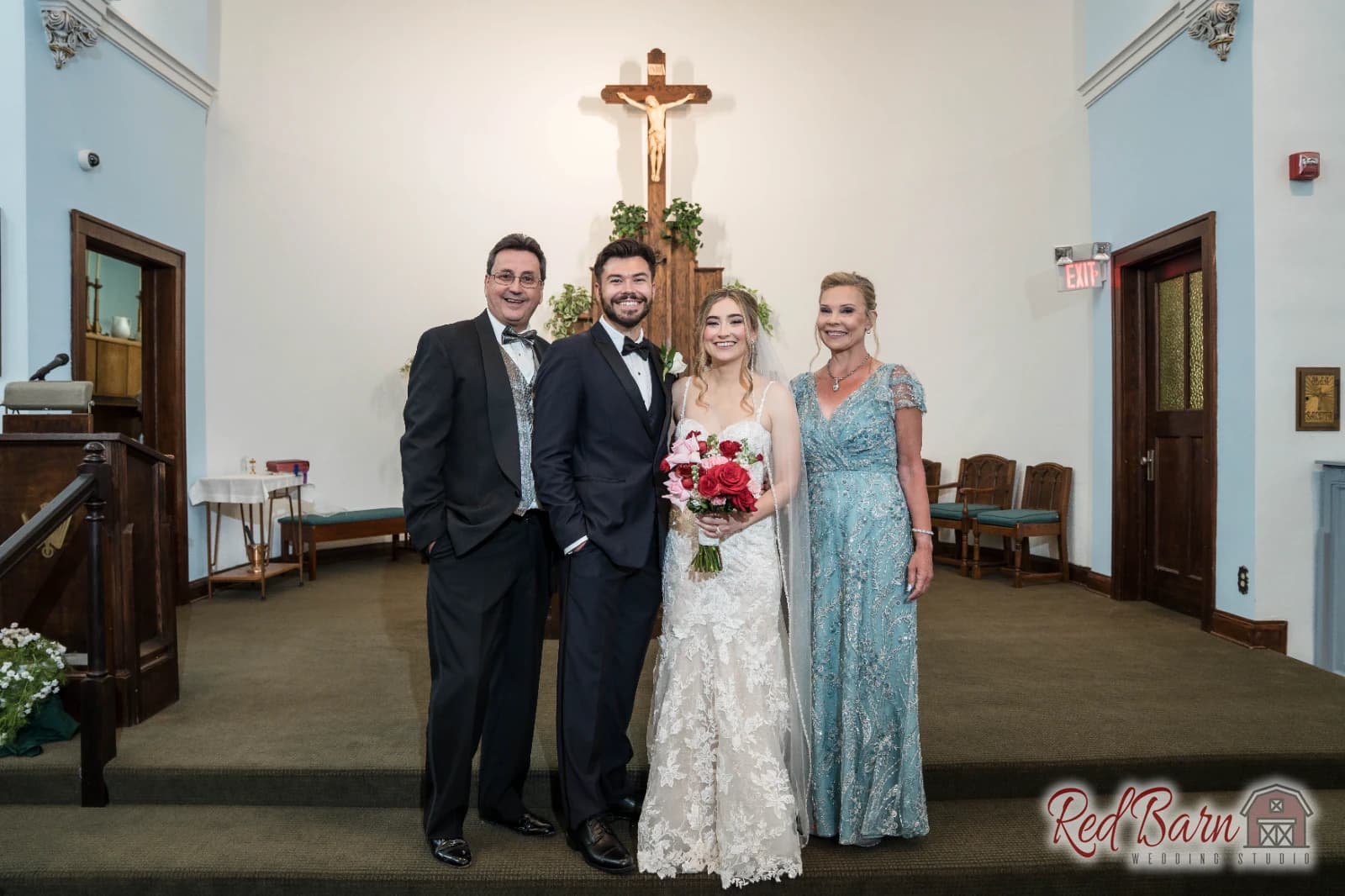 Stephanie and Tyler - The Grove Redfield Estate, Glenview IL — photo 45