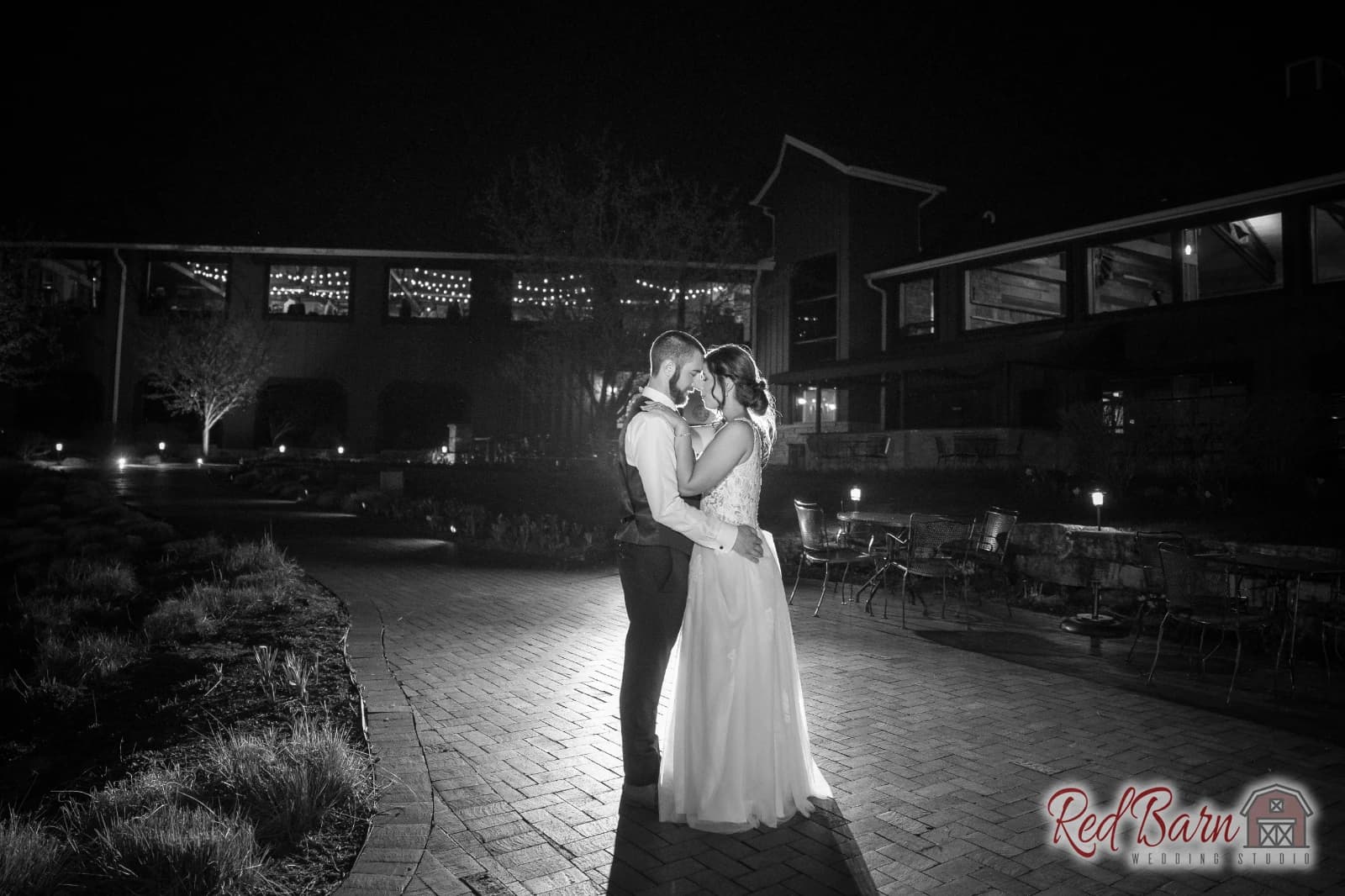 Katie and Eric - Fishermen`s Inn, Elburn IL — photo 111