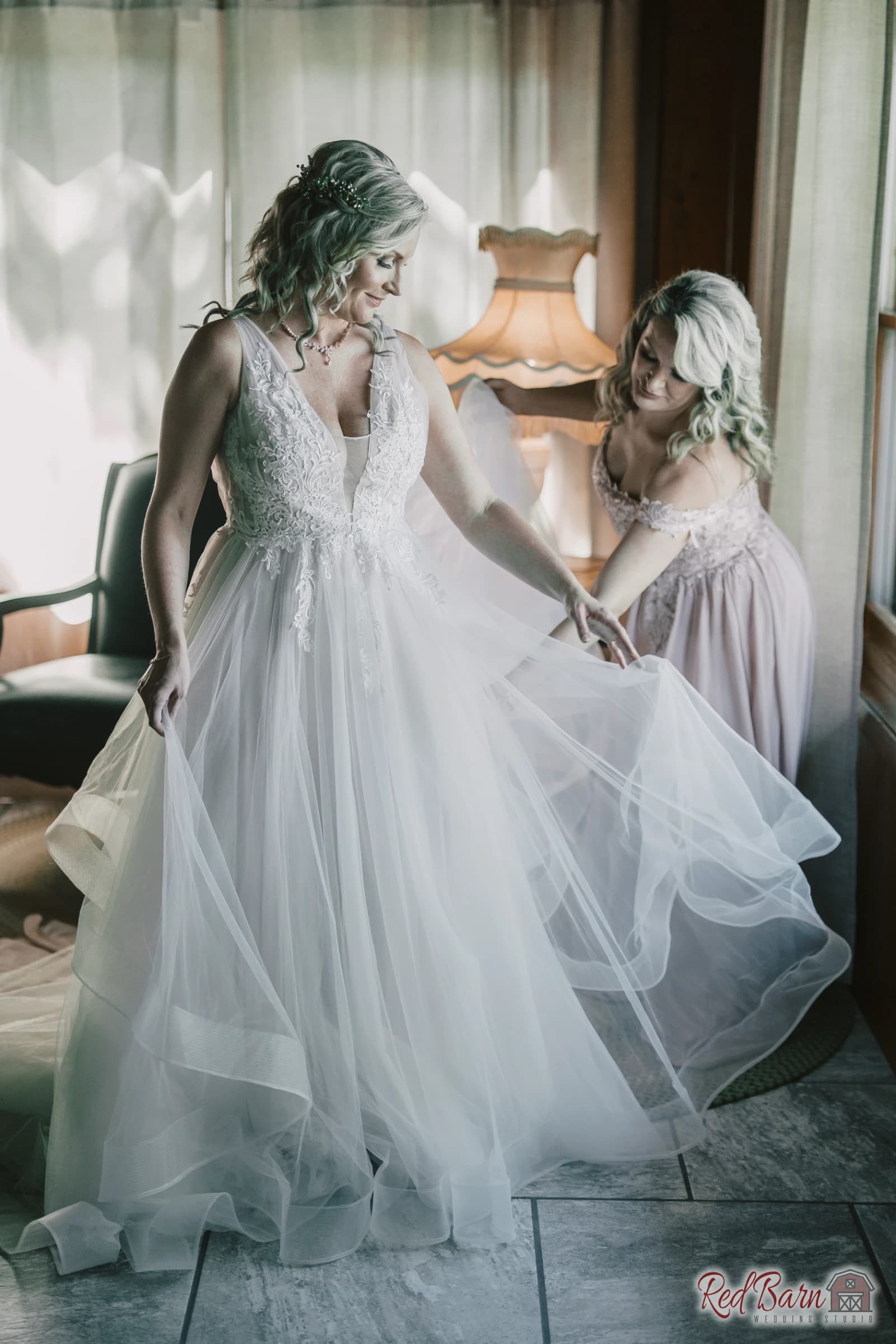 Heather and Brandon - Whispering Woods, Harvard IL — photo 18