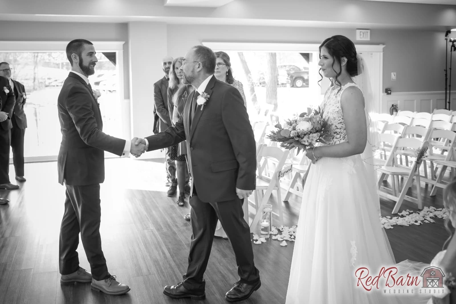 Katie and Eric - Fishermen`s Inn, Elburn IL — photo 65