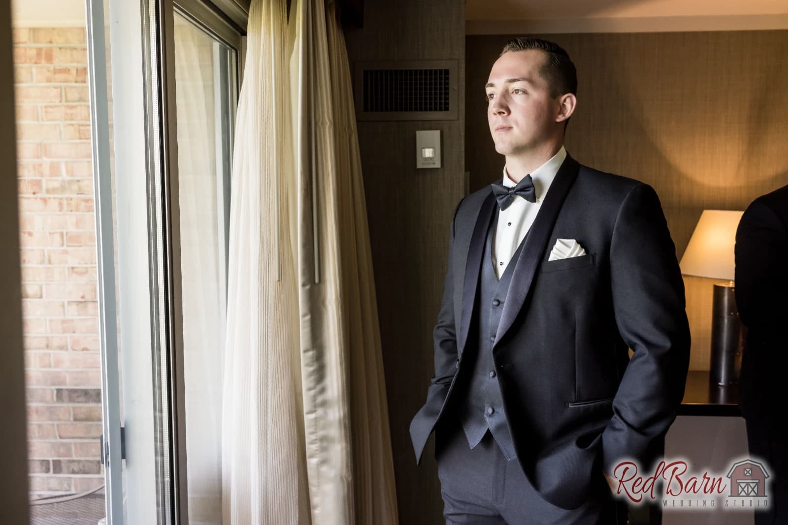 Kaitlin and Thomas - Venuti’s Banquet Hall, Addison IL — photo 10