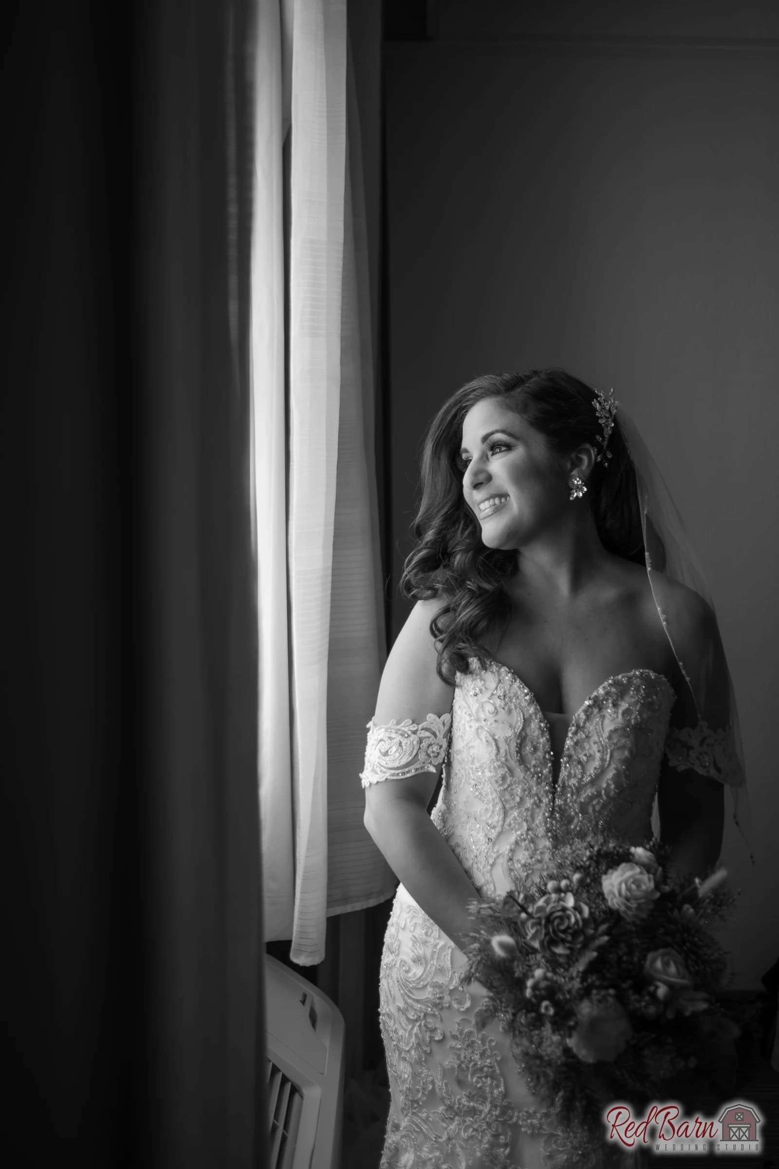 Adrian and Ryan - Hoosier Grove Barn, Streamwood IL — photo 27