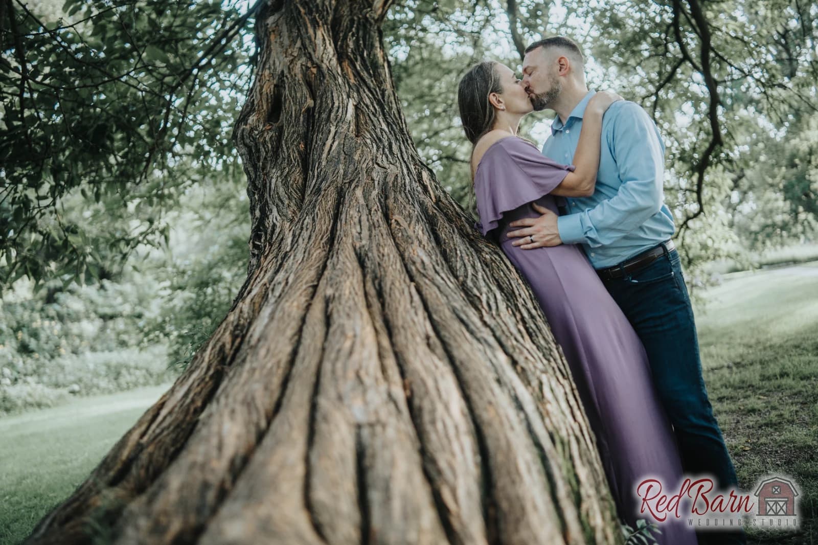 Amy and Nicholas - Knoch Knolls Nature Center, Naperville IL — photo 19