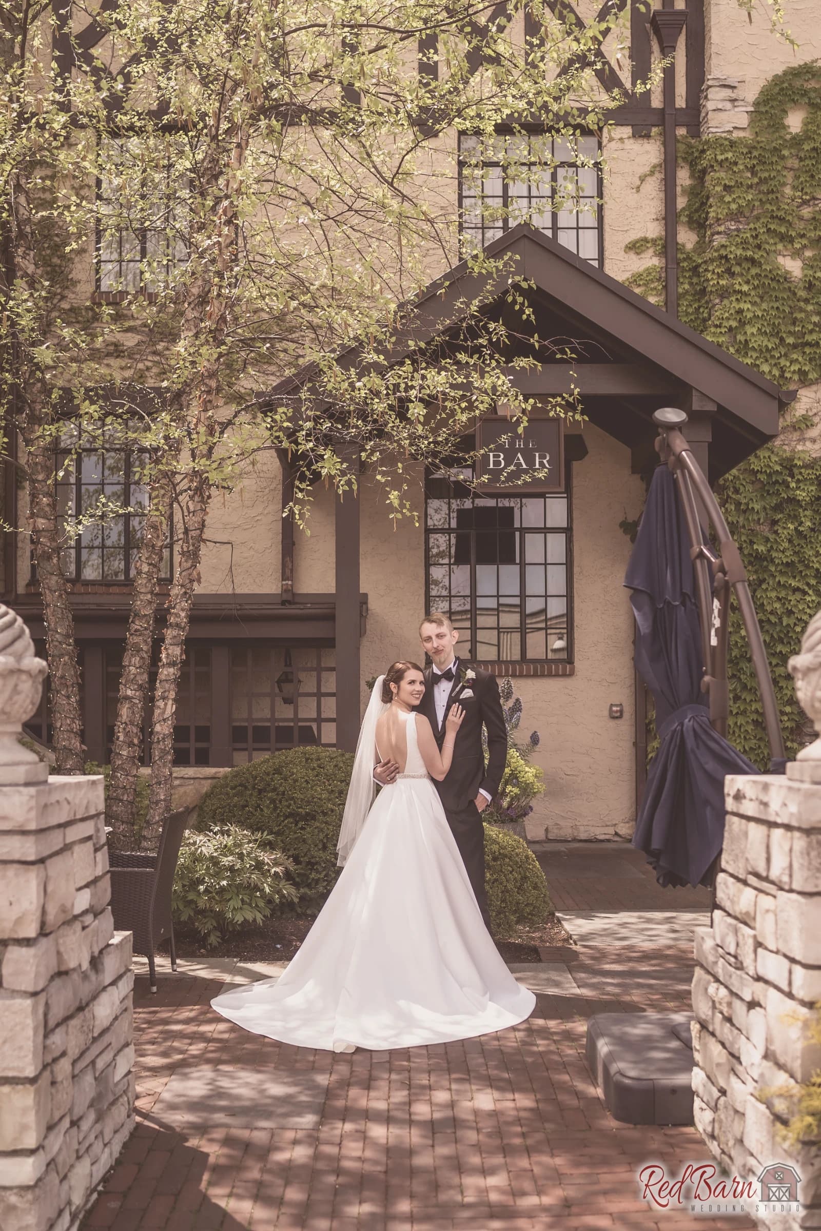 Emma and Dylan - Deer Path Inn, Lake Forest, IL  — photo 35