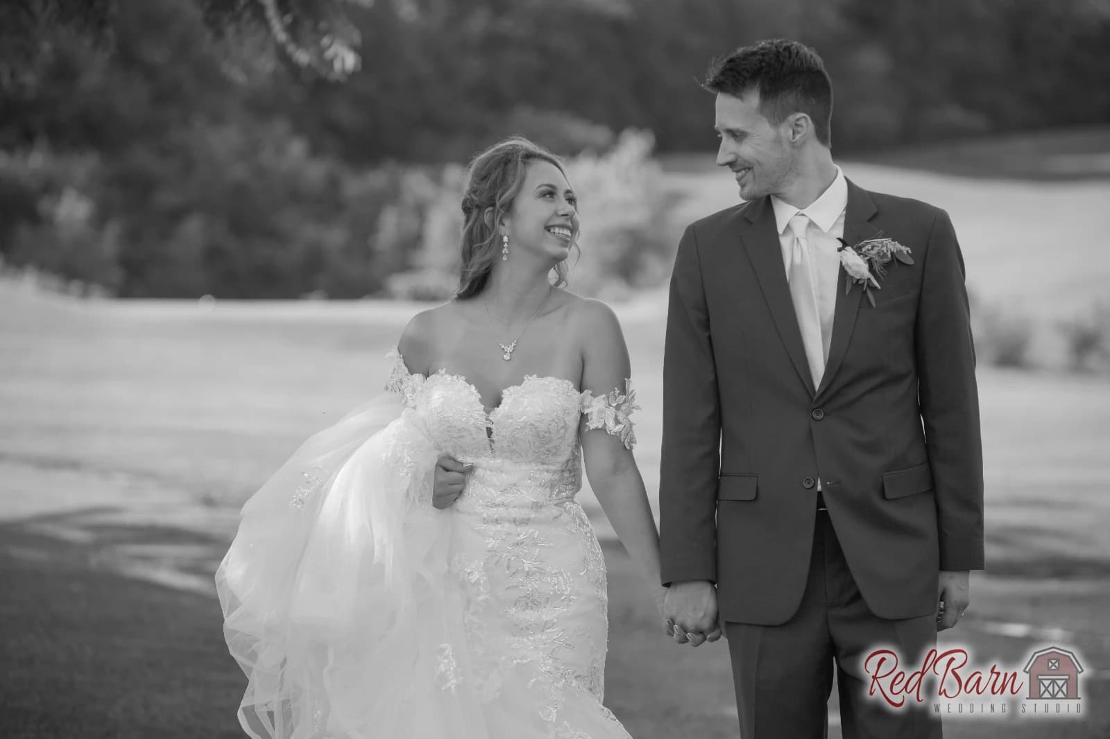 Sara and Michael - Eaglewood Resort, Itasca — photo 79