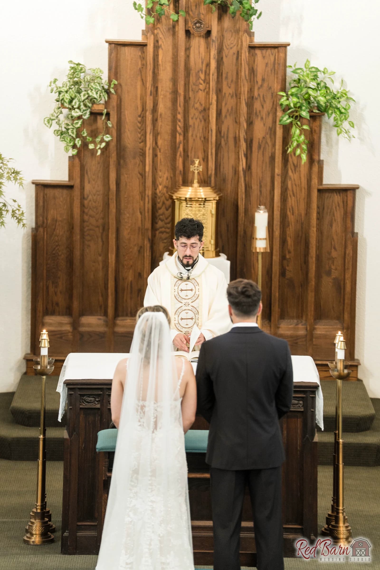 Stephanie and Tyler - The Grove Redfield Estate, Glenview IL — photo 32