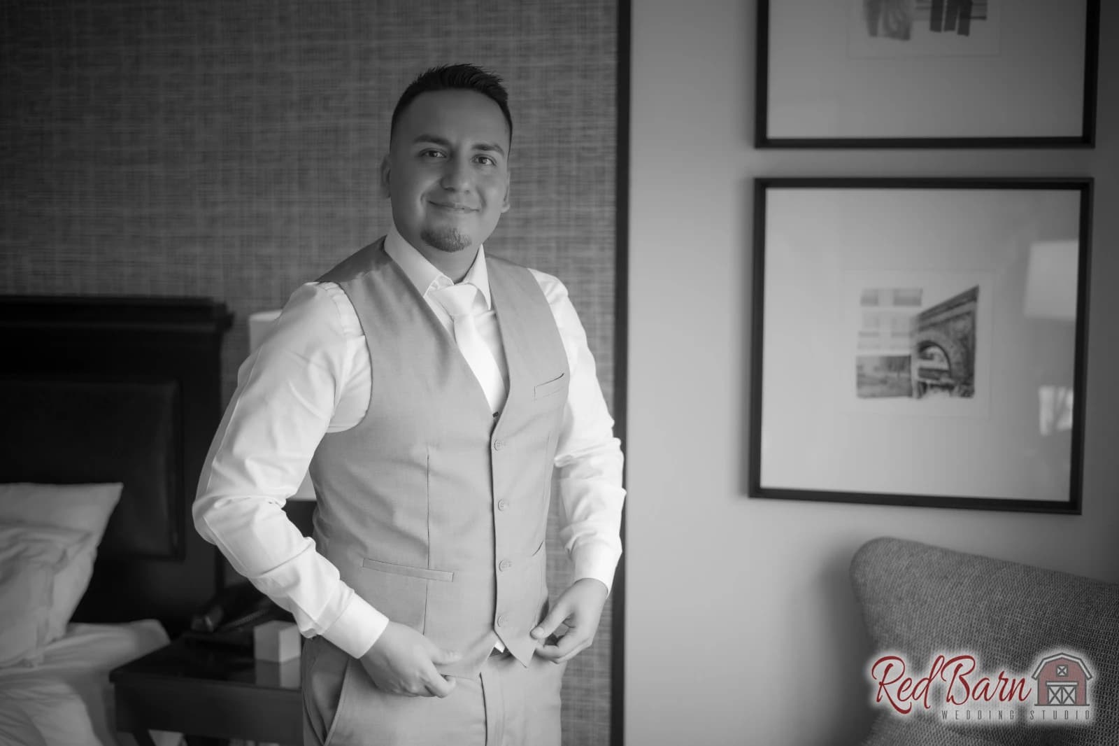 Danielle and Luis - Pinstripes,  Northbrook IL — photo 5