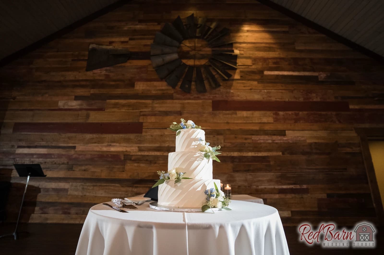 Amy and Nicholas - Fishermen`s Inn, Elburn IL — photo 55