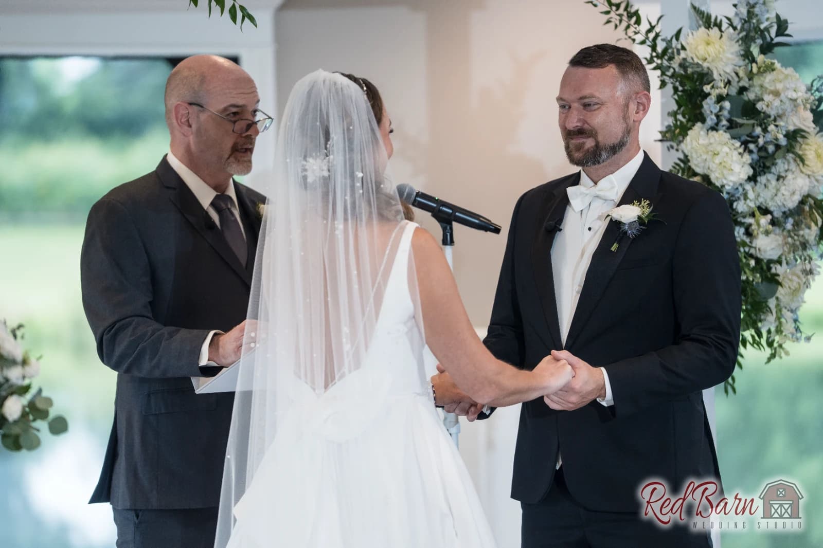 Amy and Nicholas - Fishermen`s Inn, Elburn IL — photo 43