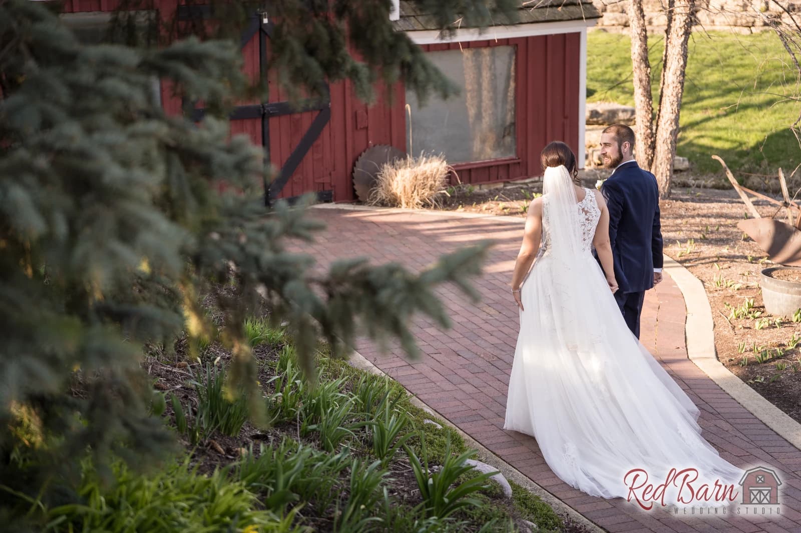 Katie and Eric at Fishermen`s Inn, Elburn IL