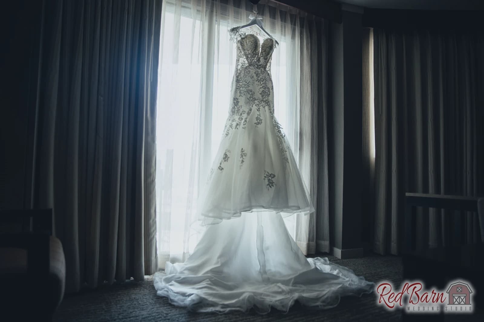 Sara and Michael - Eaglewood Resort, Itasca — photo 12