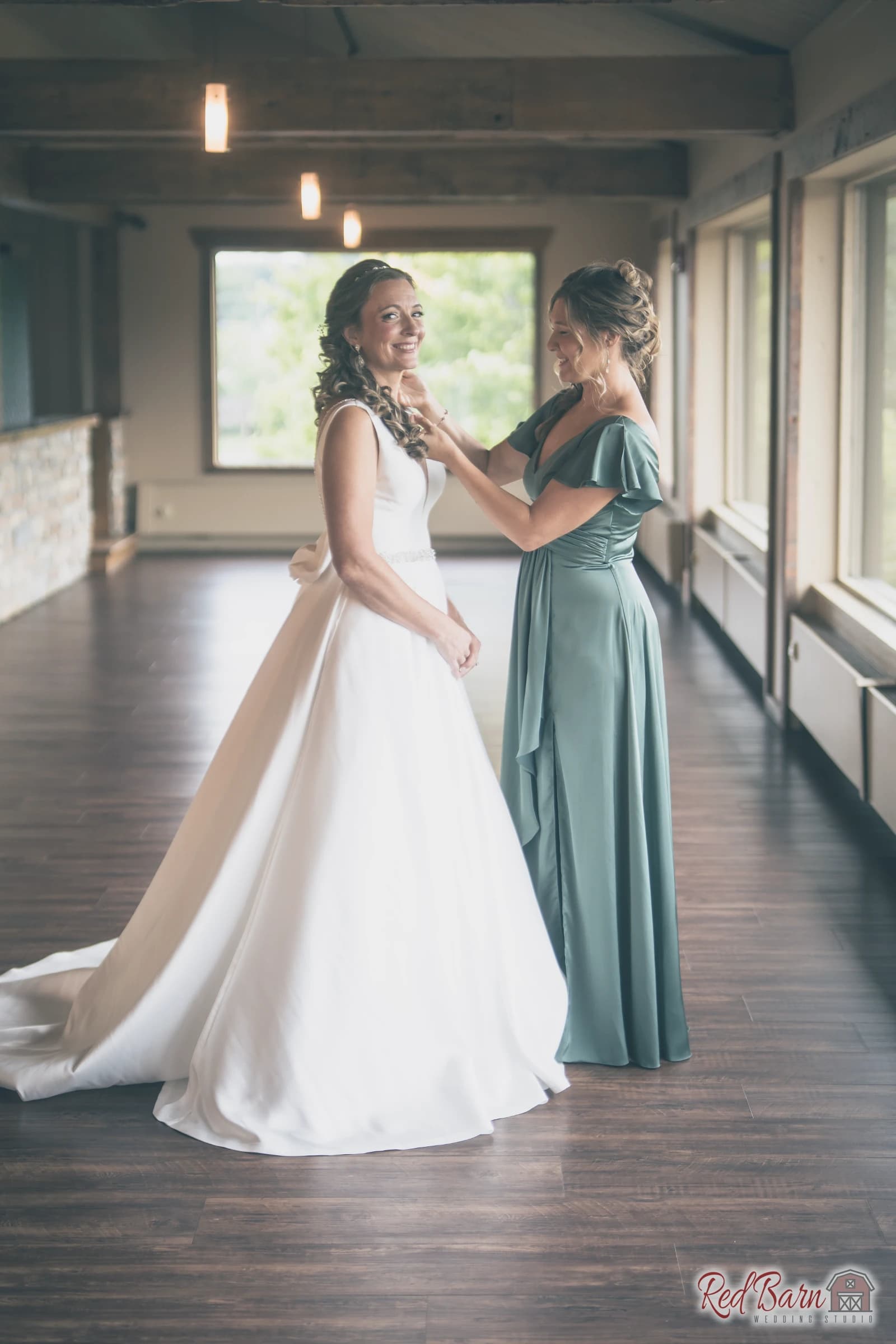 Amy and Nicholas - Fishermen`s Inn, Elburn IL — photo 13