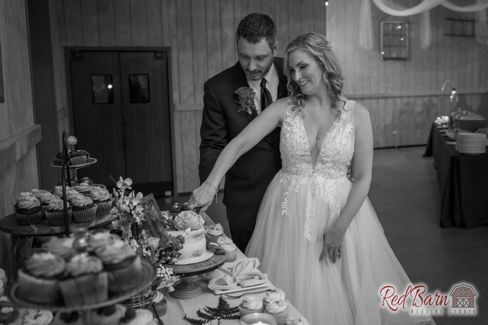 Heather and Brandon - Whispering Woods, Harvard IL — photo 65
