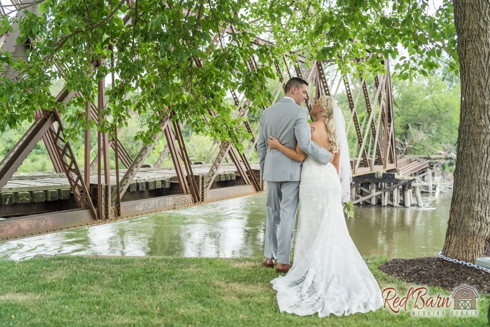 Amber and Jacob - The BRIX on the Fox, Carpentersville, IL — photo 24