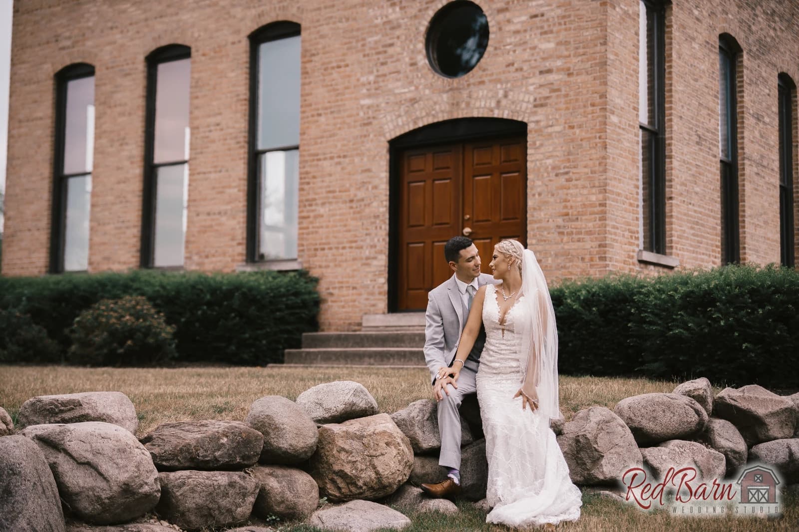 Amber and Jacob - The BRIX on the Fox, Carpentersville, IL — photo 45