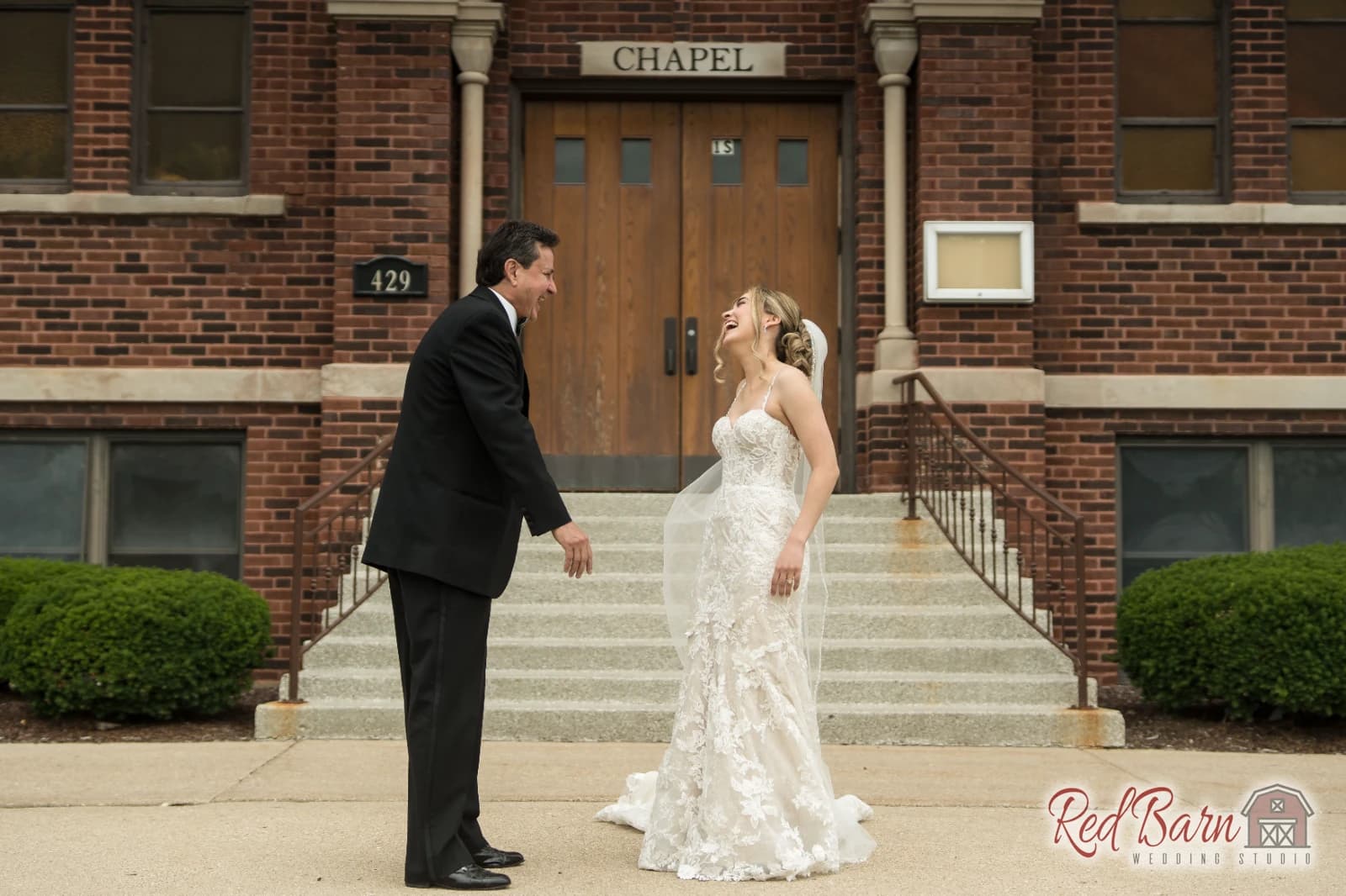 Stephanie and Tyler - The Grove Redfield Estate, Glenview IL — photo 17