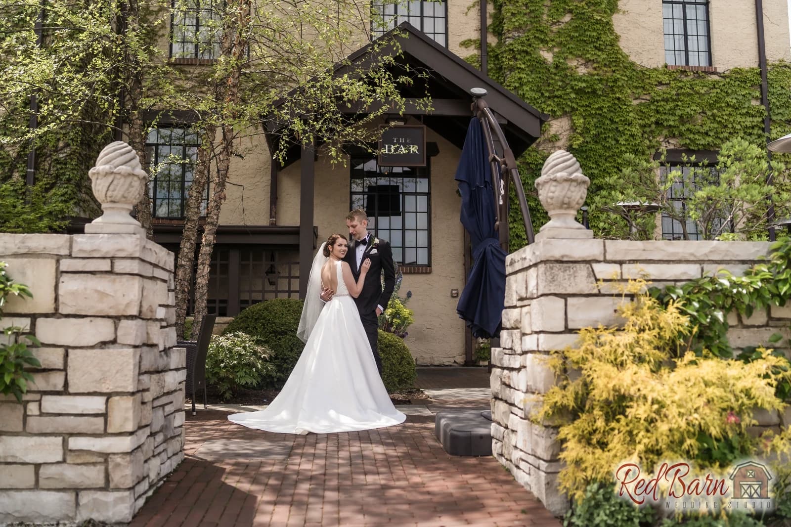 Emma and Dylan - Deer Path Inn, Lake Forest, IL  — photo 42