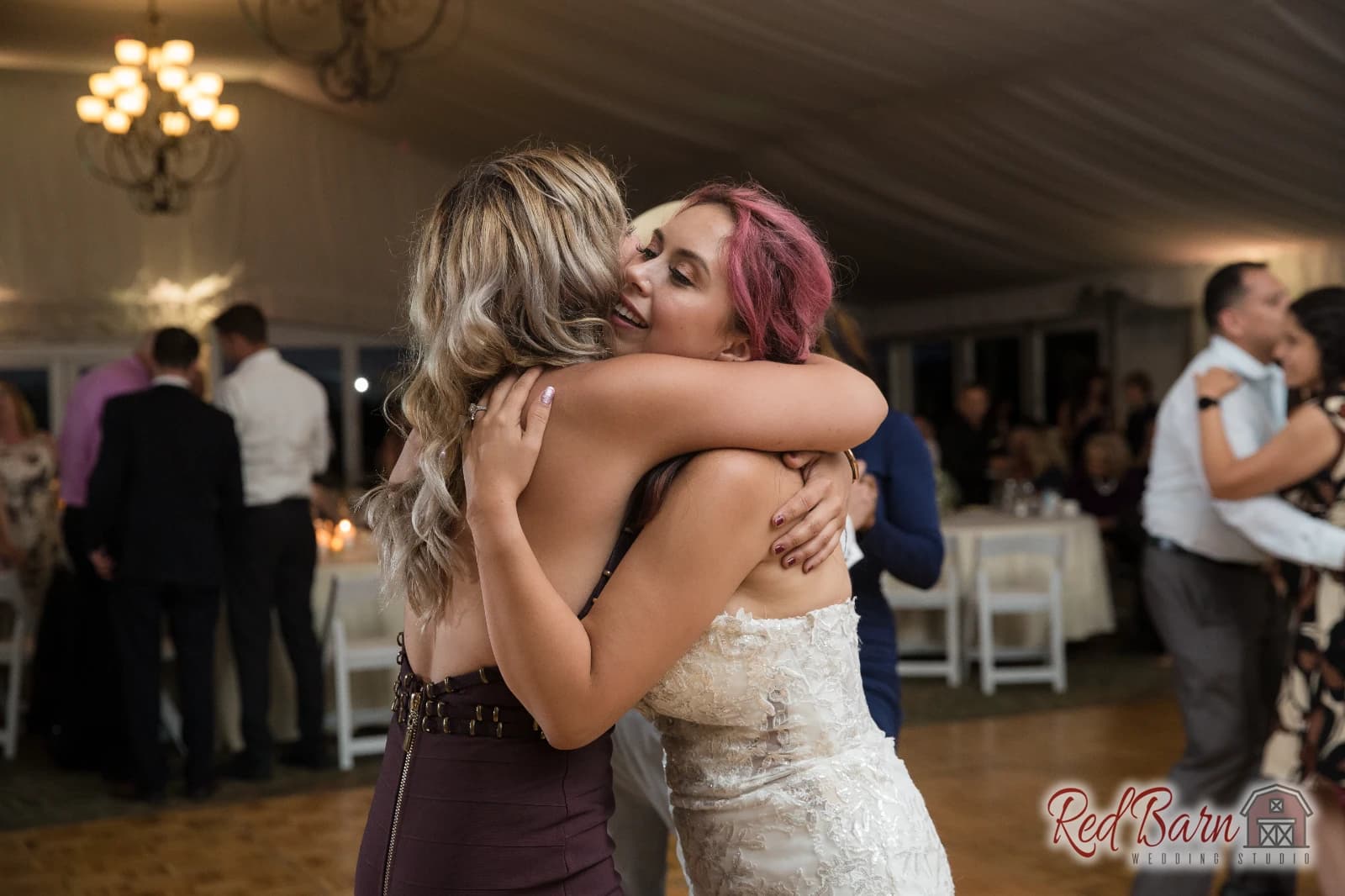 Sara and Michael - Eaglewood Resort, Itasca — photo 105