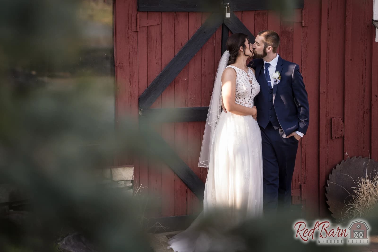 Katie and Eric - Fishermen`s Inn, Elburn IL — photo 82