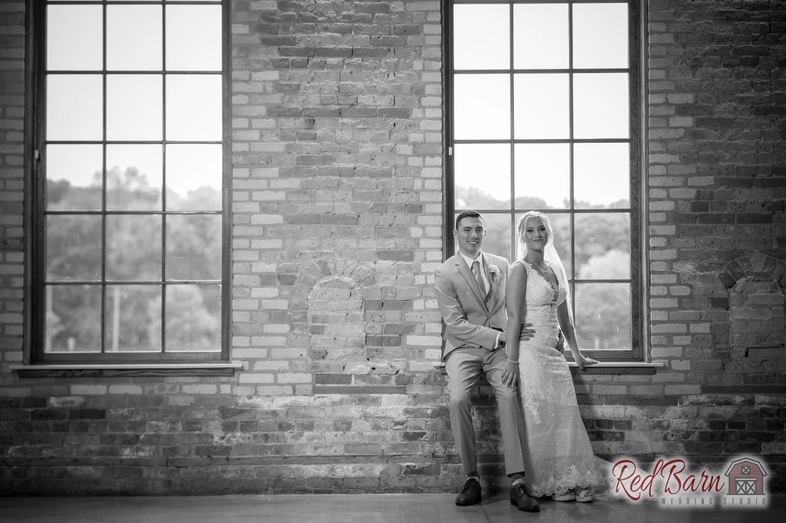 Amber and Jacob - The BRIX on the Fox, Carpentersville, IL — photo 38