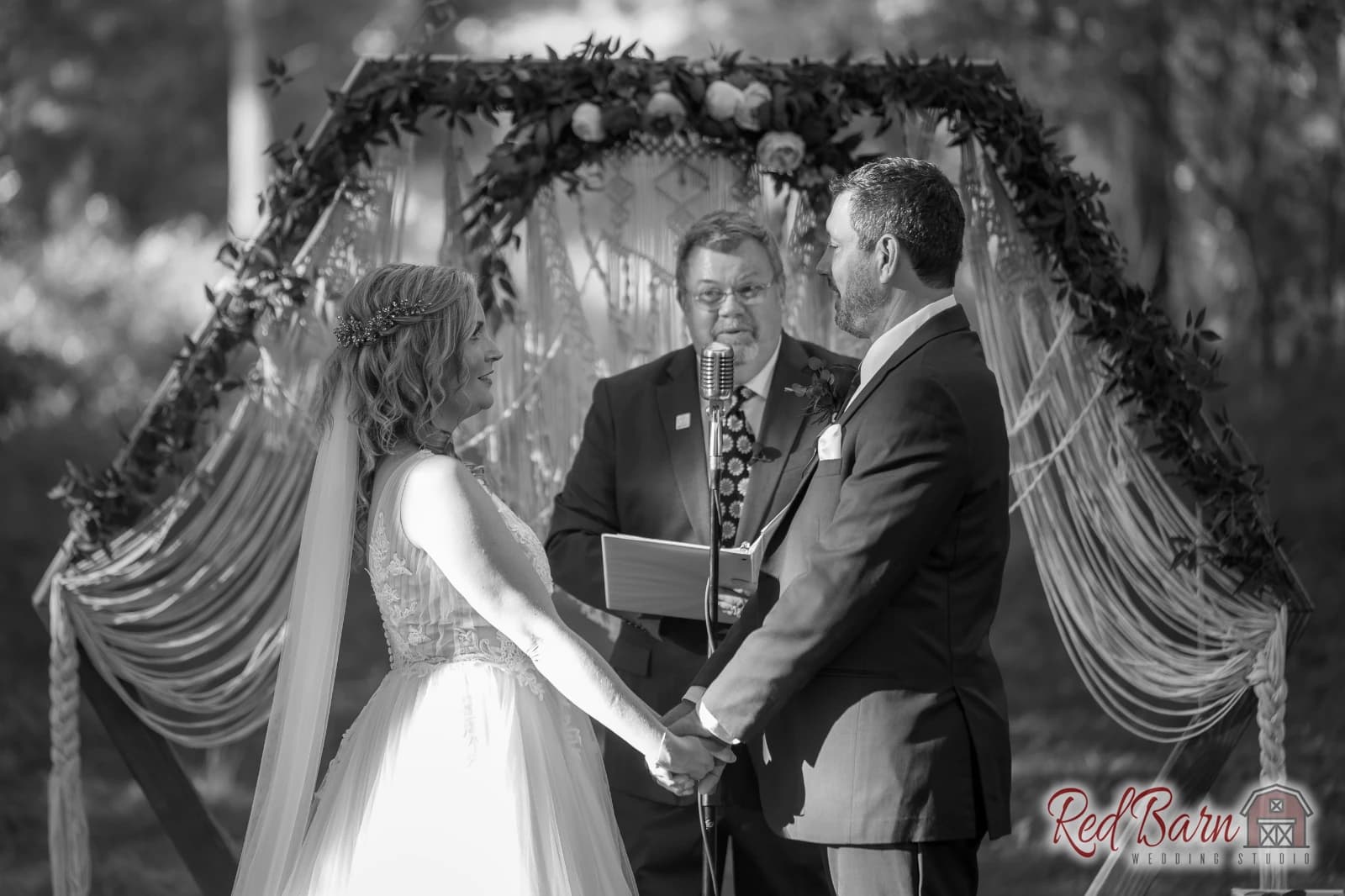 Heather and Brandon - Whispering Woods, Harvard IL — photo 51
