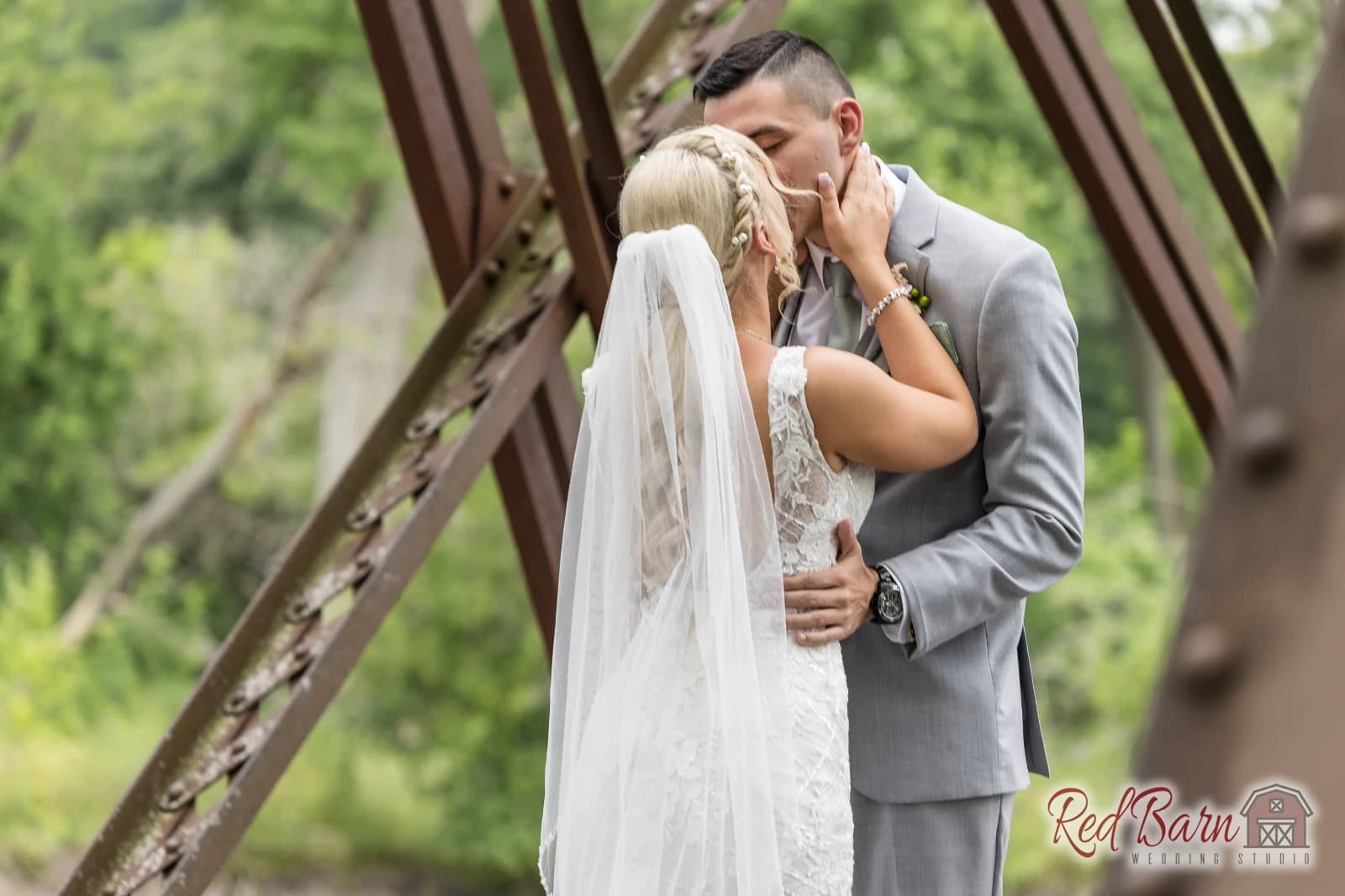 Amber and Jacob - The BRIX on the Fox, Carpentersville, IL — photo 46