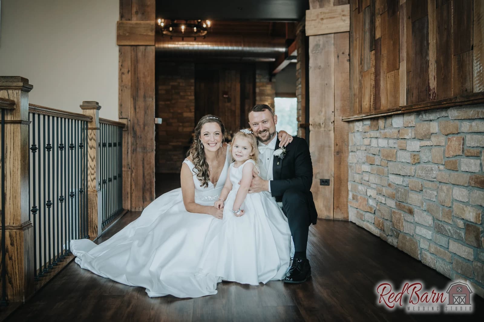 Amy and Nicholas - Fishermen`s Inn, Elburn IL — photo 34