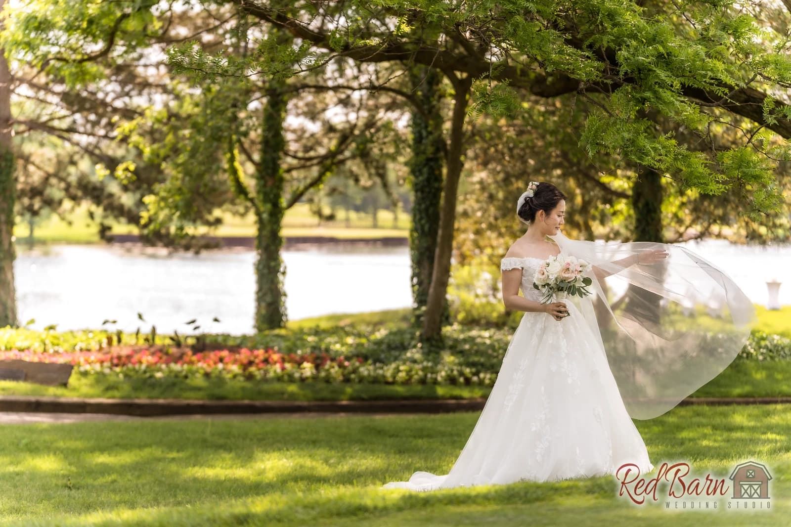 Annie and Harrison - Kemper Lakes Golf Club, Kildeer IL — photo 35