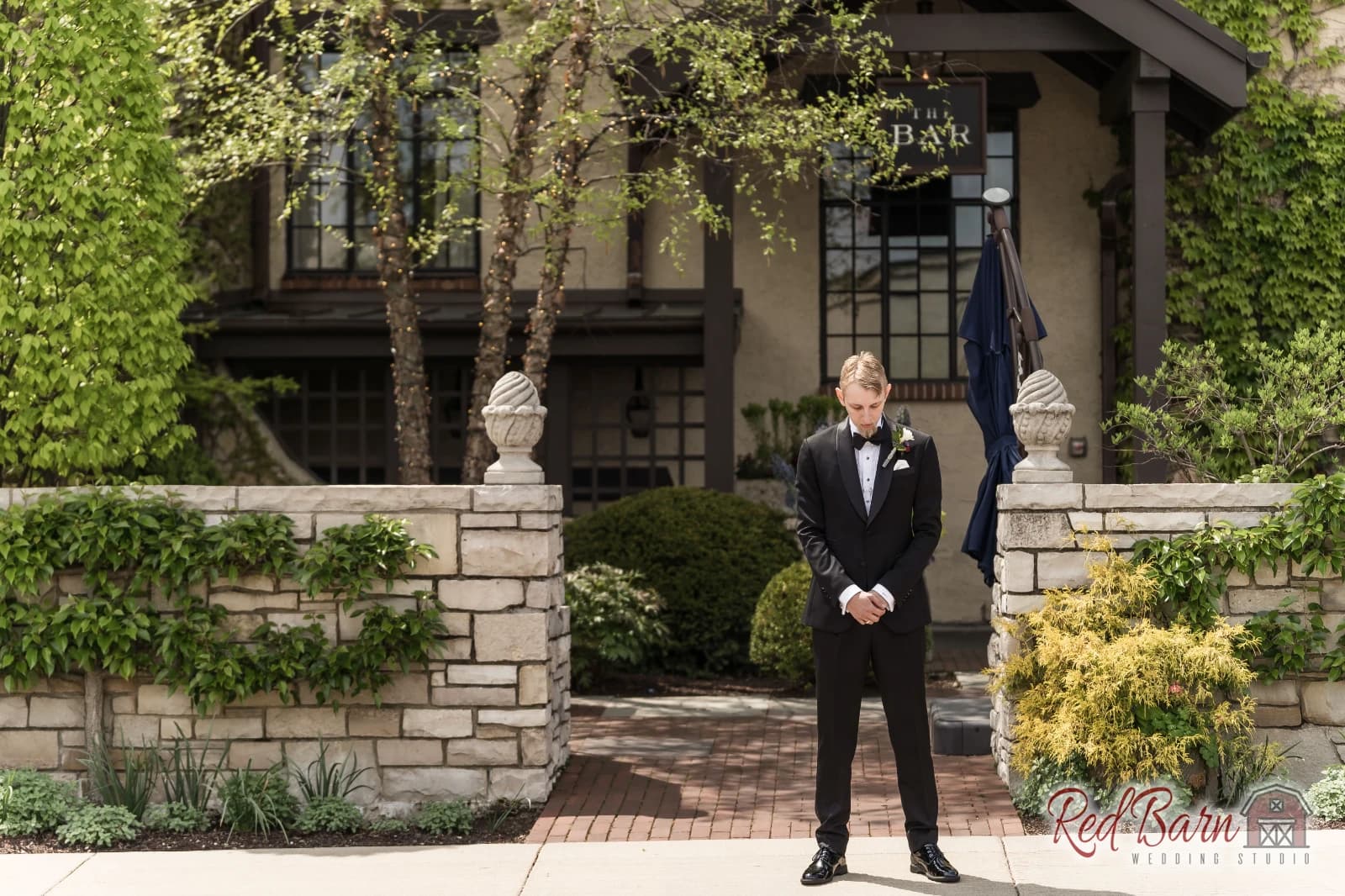 Emma and Dylan - Deer Path Inn, Lake Forest, IL  — photo 32