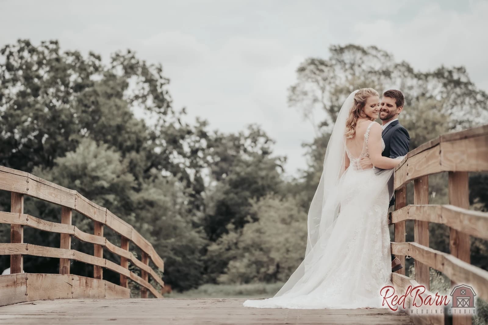 Ashley and Justin - Eaglewood Resort, Itasca IL — photo 14