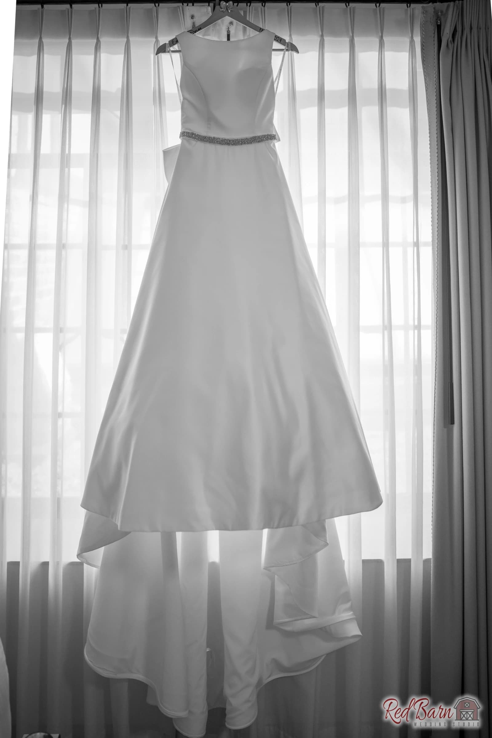 Emma and Dylan - Deer Path Inn, Lake Forest, IL  — photo 3