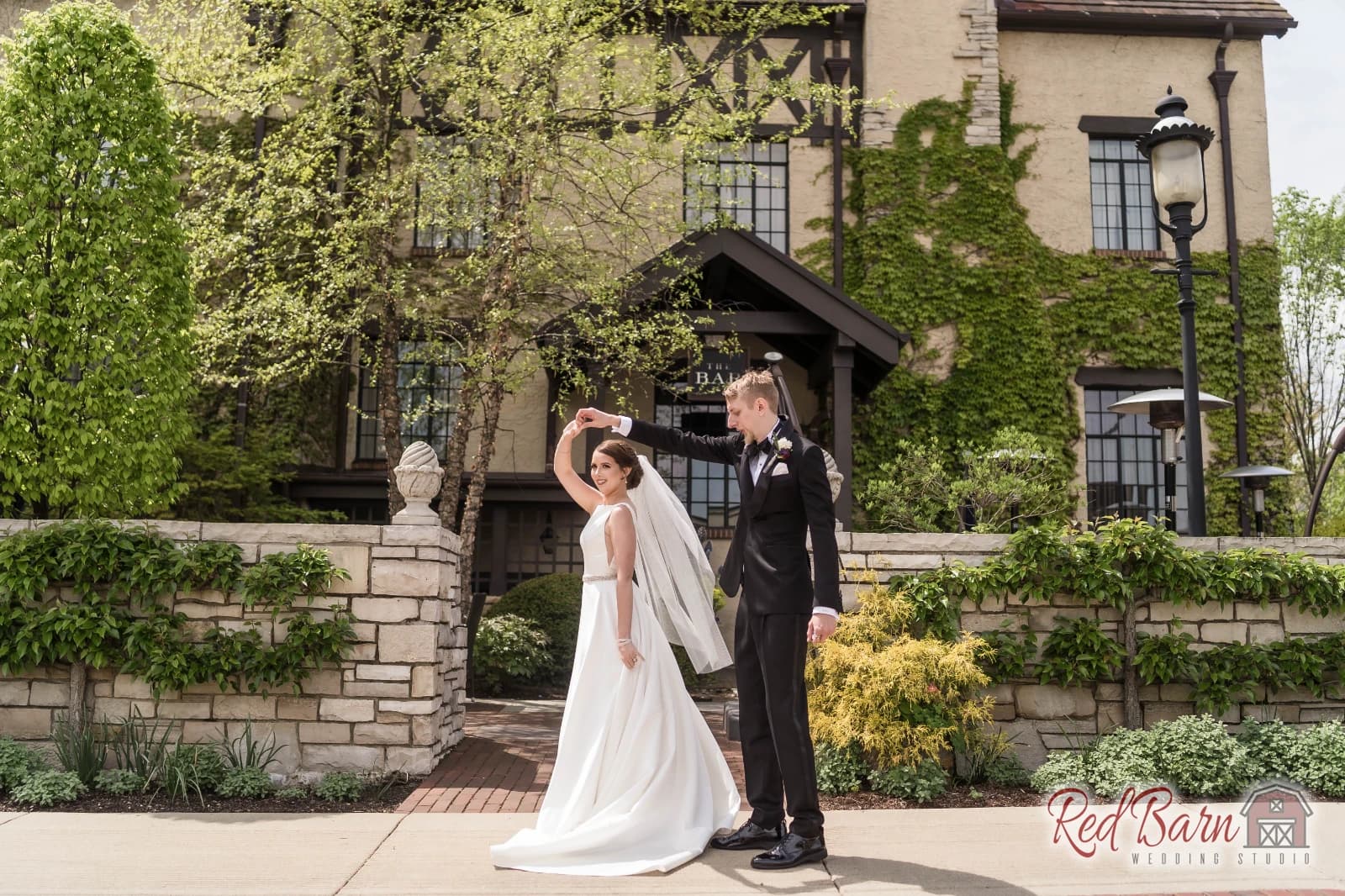 Emma and Dylan - Deer Path Inn, Lake Forest, IL  — photo 38