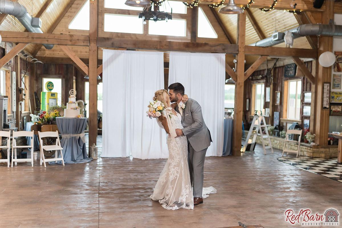Red Barn Wedding Photography