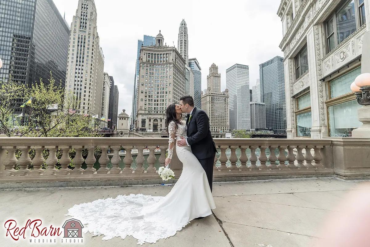 Chicago Wedding Photographer - Venue:  Royal Sonesta Chicago