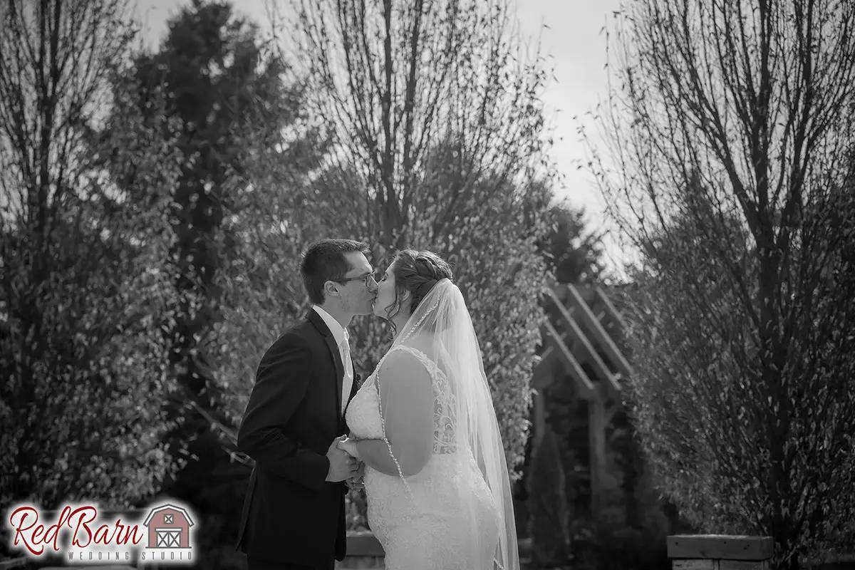 Red Barn Wedding Photography