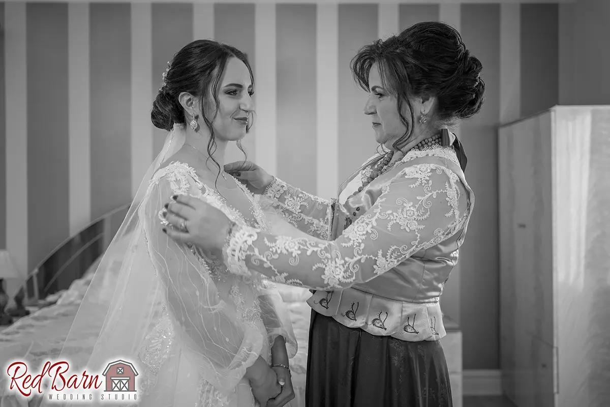 Red Barn Wedding Photography