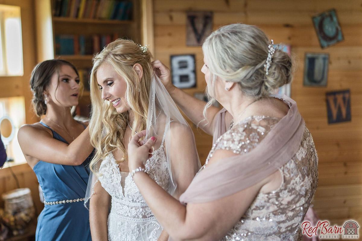 Red Barn Wedding Photography